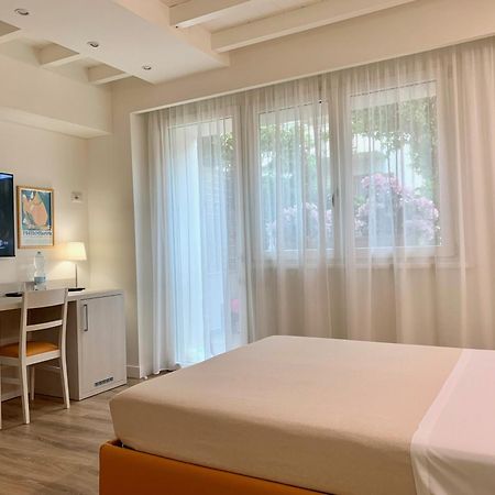 B&B Villa Pini Civitanova Marche Esterno foto